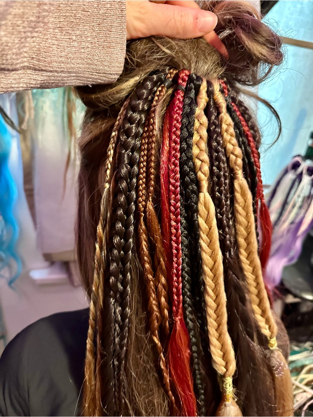 Hand-Braided Mixed Color Hair Extension Clips - Multi-Color Braids ( Stacey )🩷 - Picture 6 of 16